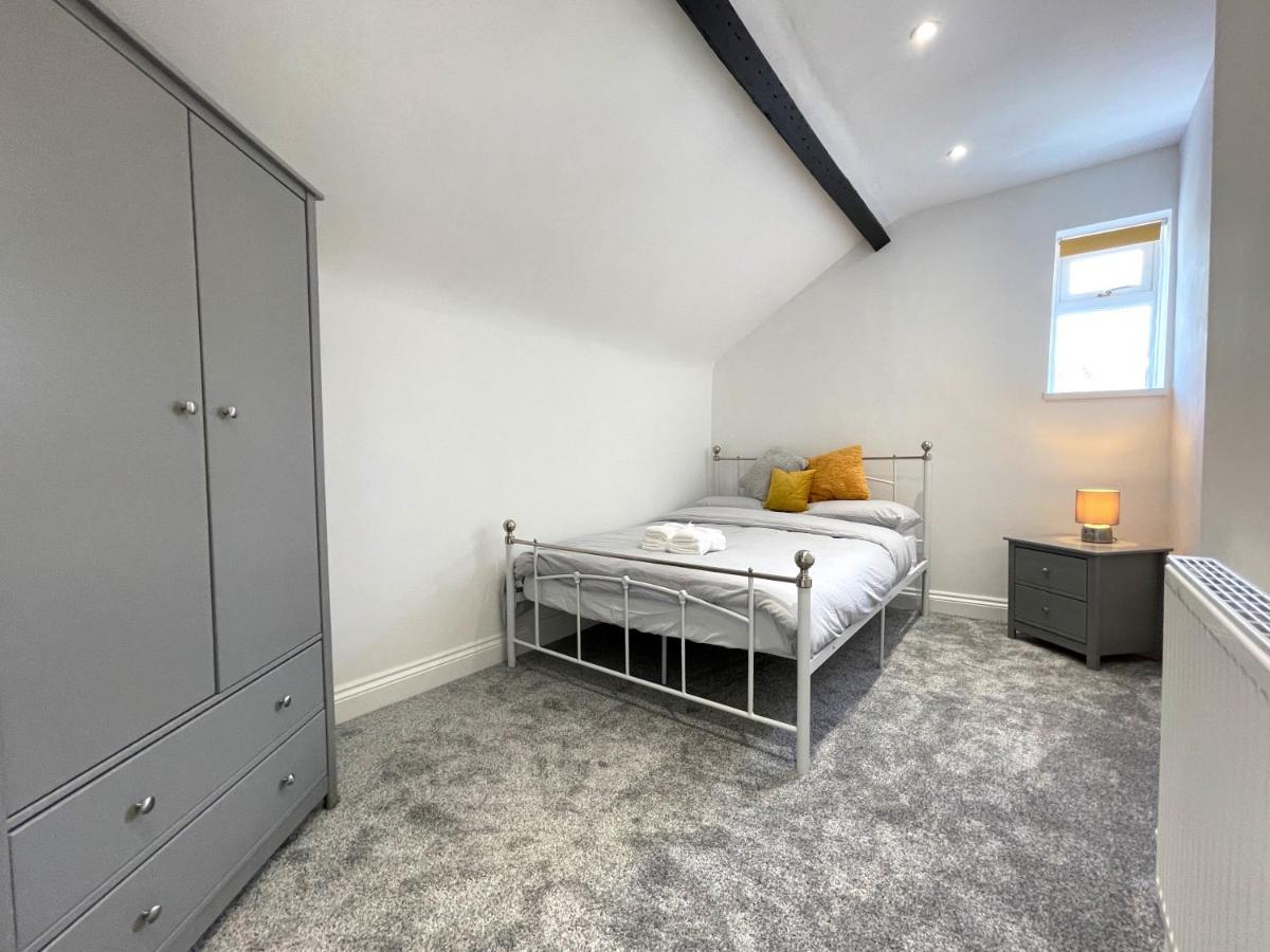 Yr Hen Bopty Villa Pontypridd Eksteriør billede